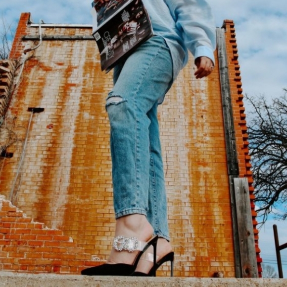 High Heels Black Pump - Picture 10 of 11